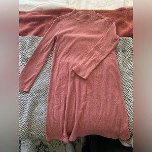 Kids Old Navy turtle neck dress. Soft fabric.